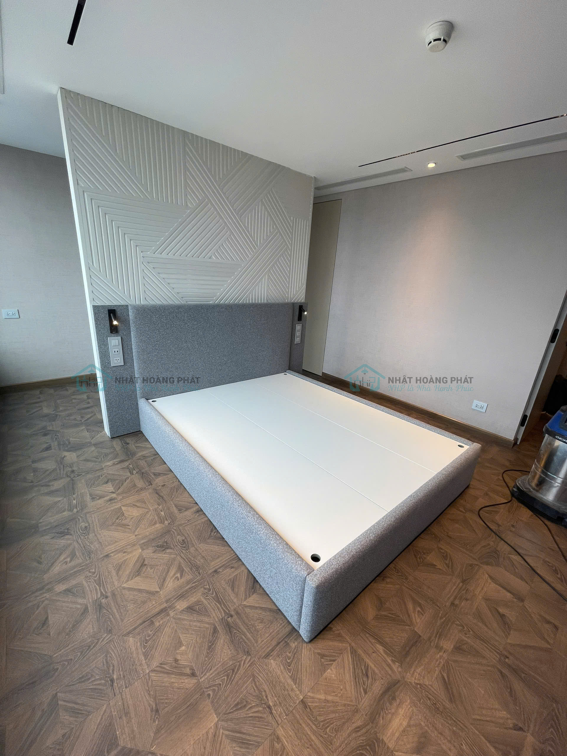 lắp đặt giường gỗ