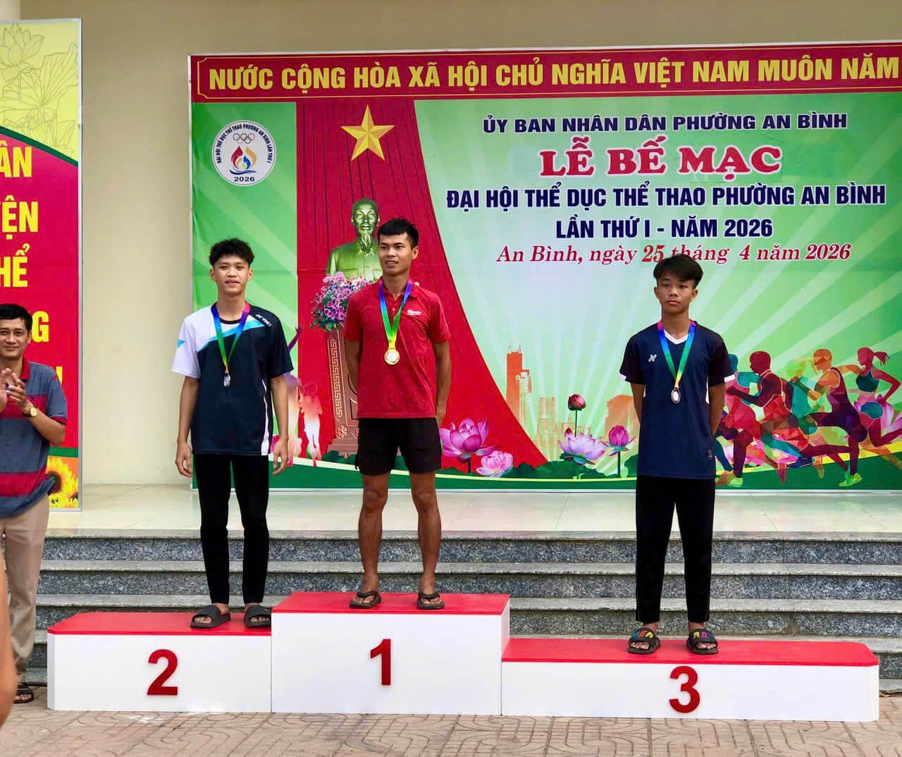 bục trao giải ngoài trời