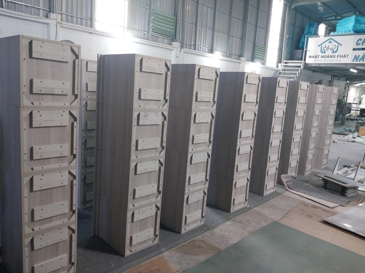 gia công hàng cabinet